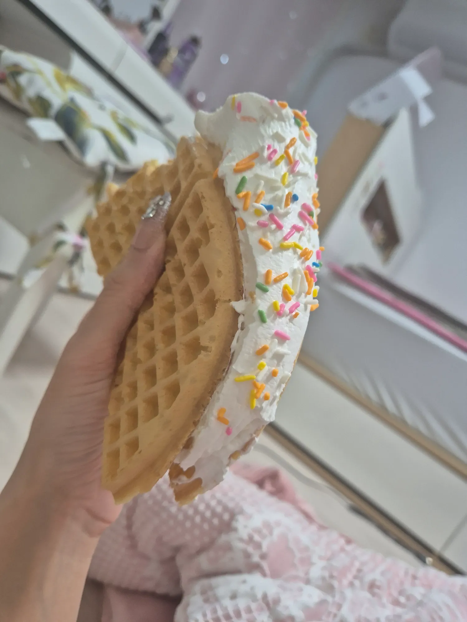 요아정을 먹을까 참을까... 댓글