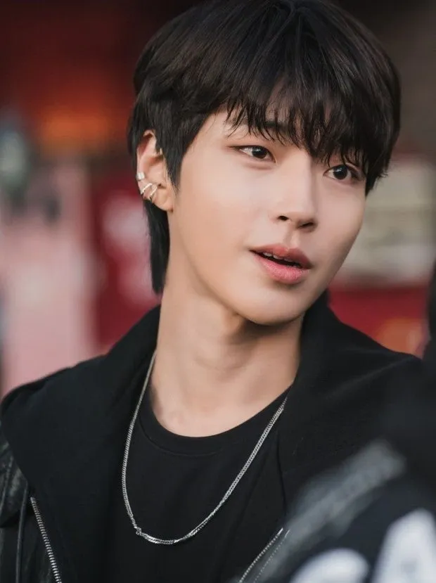 황인엽 잘생긴건가요?