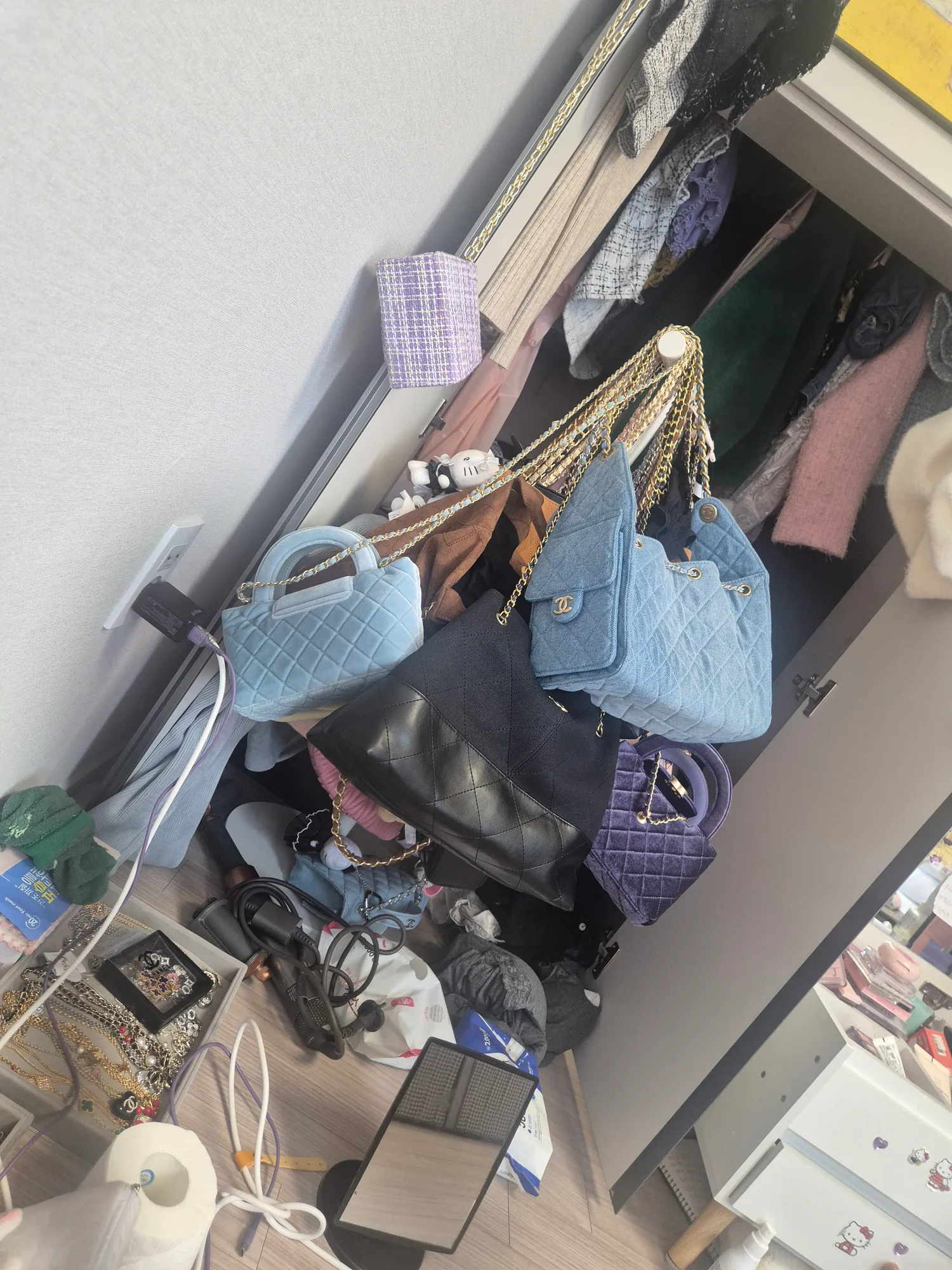 출근3일째안하는중 온몸은가렵고두드러기올라옴2