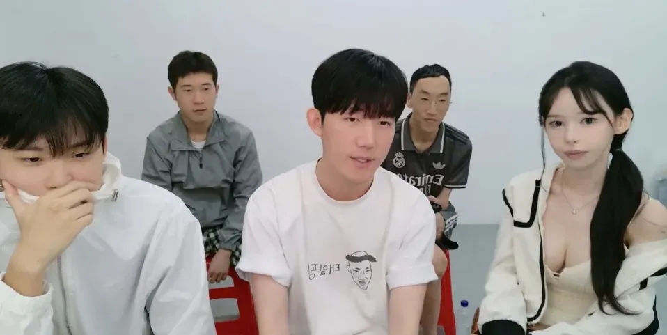 신태일 여친이라는데 텐맞아여?보신분2