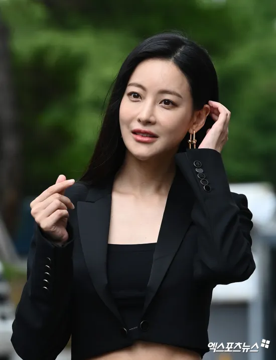 언냐 어느병원서 턱 광대깎앗노3