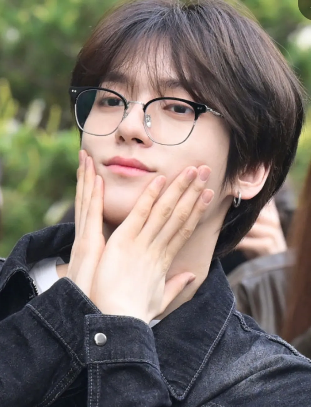 잘생겼다...힐링된다...