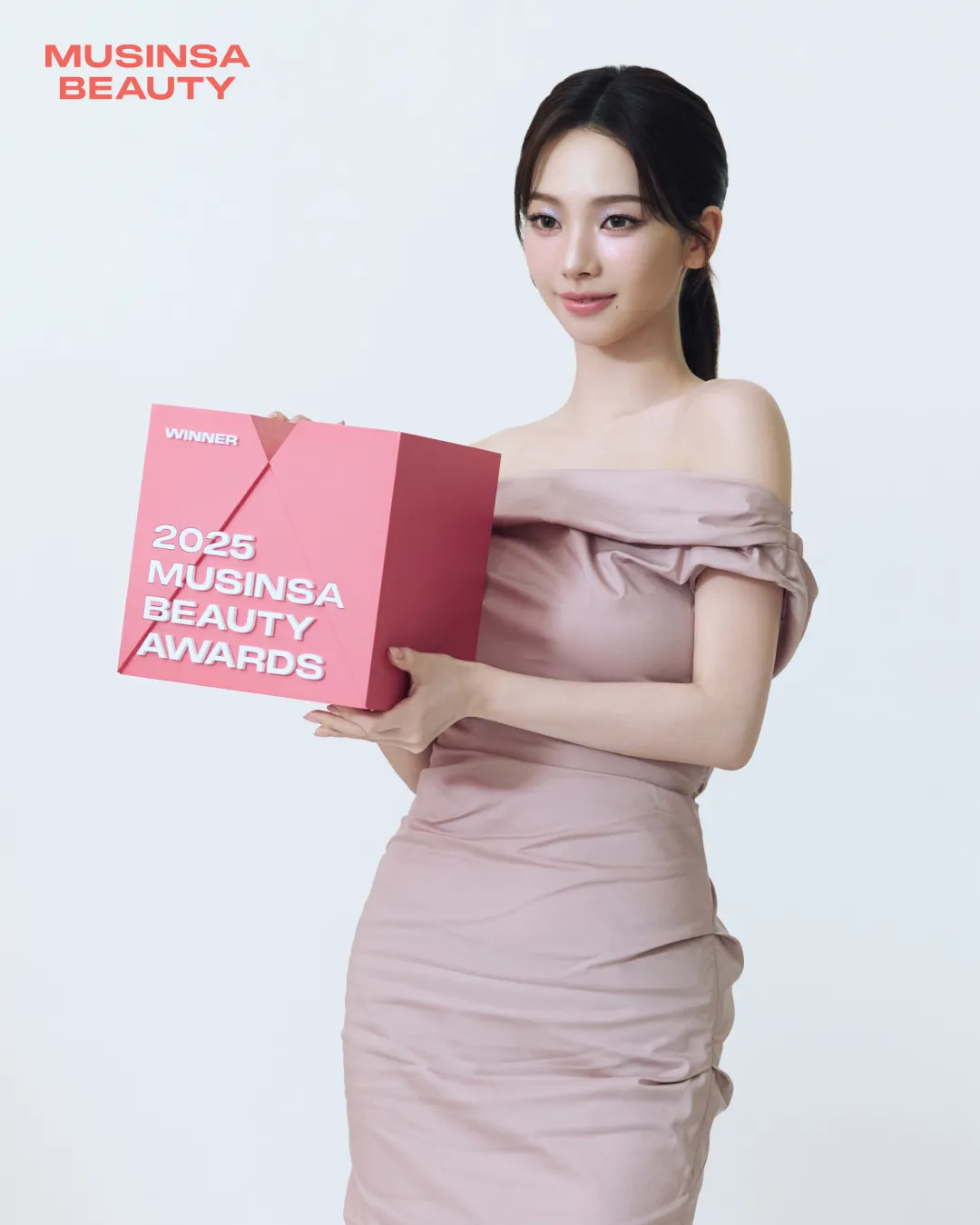 카리나 화보 비하인드 컷4