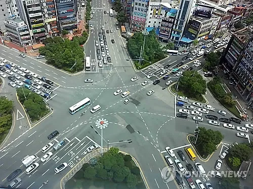 초보운전은 쉽지 않을 것 같은 도로2
