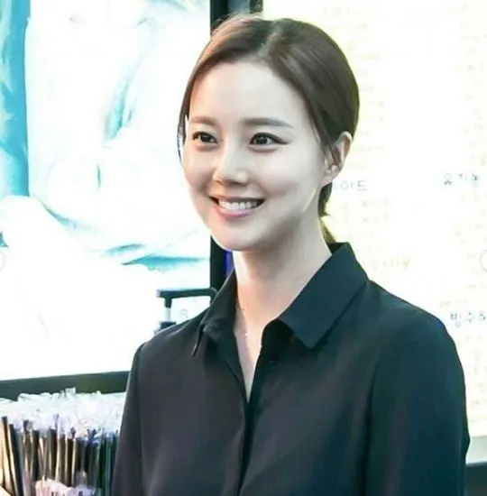 이런 상은 원래 이렇게 뿌리뽕이 안어울리는지..ㅋㅋ3